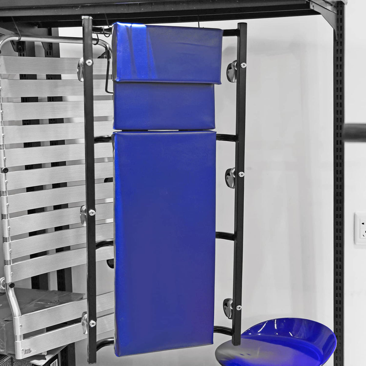 40" Padded Mechanic Creeper with 6 Casters, Blue H514